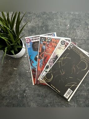 DC Wonder Woman Art Prints – Black, Red, Blue, Gold